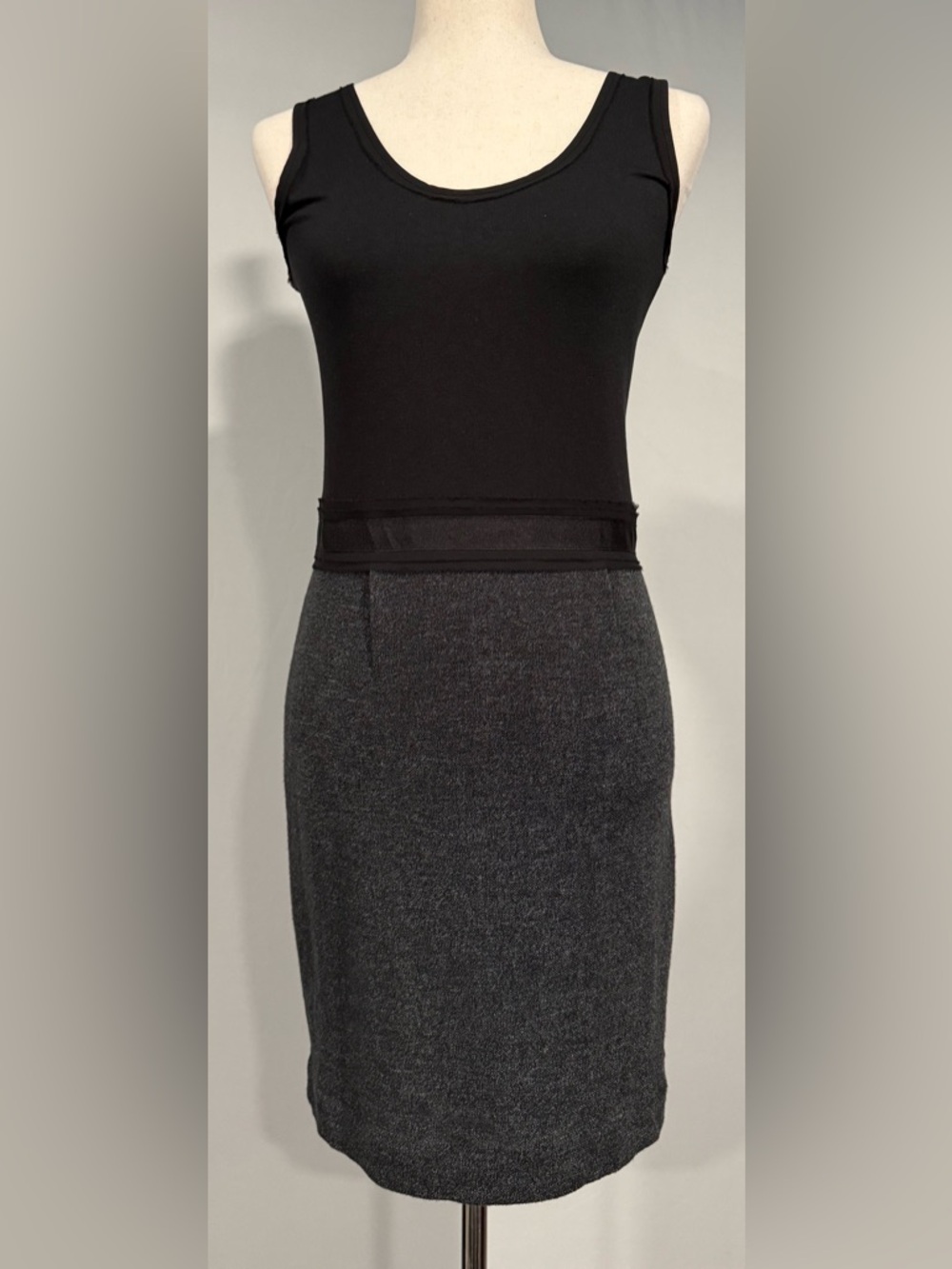 Banana Republic Factory Charcoal Heather & Black Dress